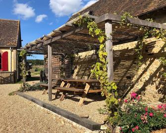 La Metairie Du Logis - Montmirail - Patio