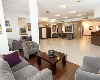 Hathor Hotels Mendoza - Mendoza - Lobby