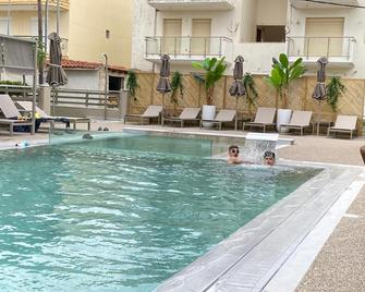 Callista Suites - Flogita