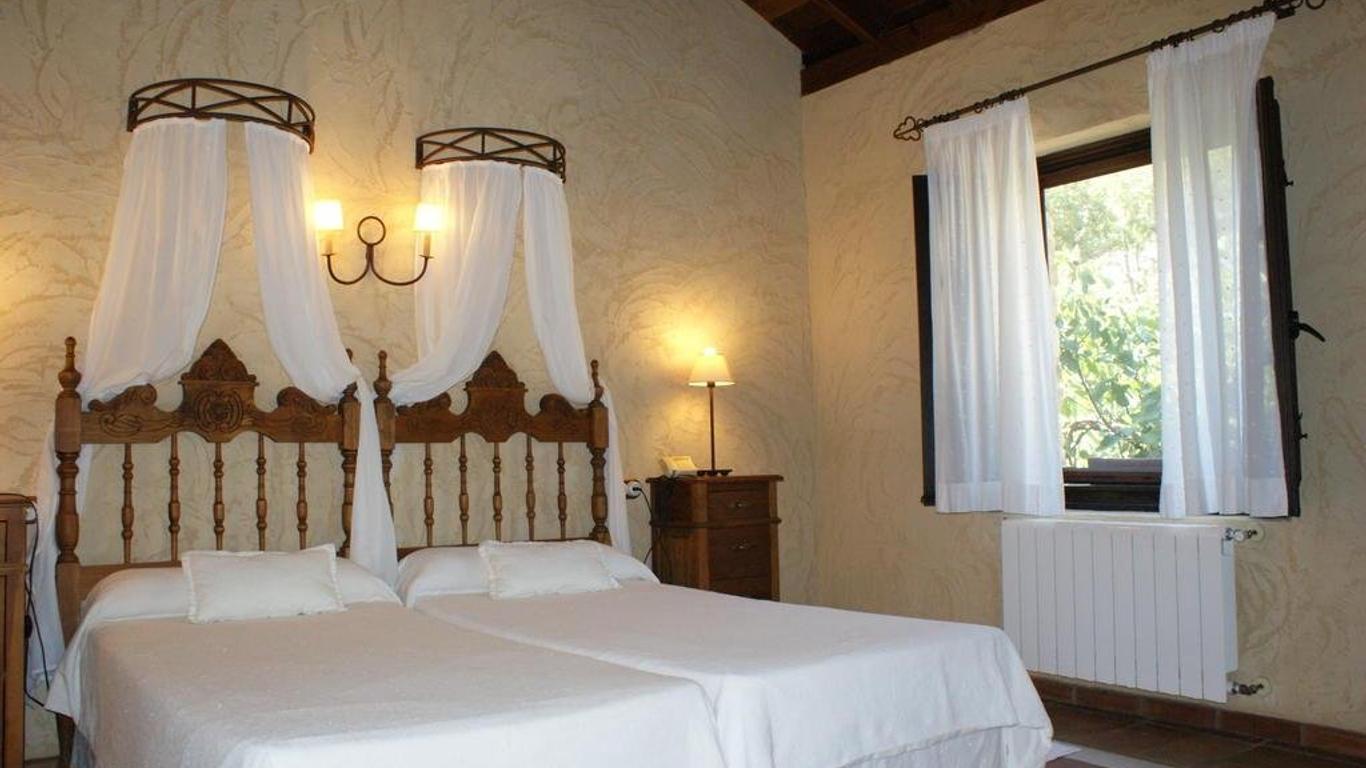 Eco Hotel Cueva del Gato
