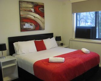 Apartments on Flemington - Melbourne - Bedroom