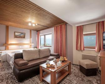 Alpenhotel Edelweiss - Maurach - Sala de estar