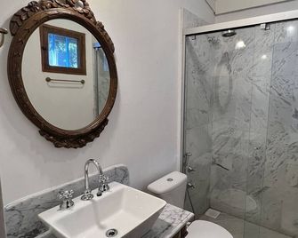 Charqueada Santa Rita Pousada de Charme - Pelotas - Bathroom