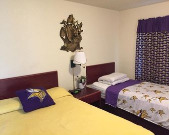 Highland Court Motel - Fairmont
