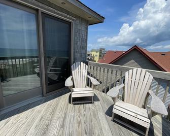 South Beach 4 Bedroom Cottage by RedAwning - Frisco - Balkon