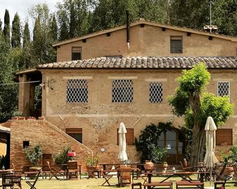 Small Apartment With Independent Access In Beautiful Tuscan Farmhouse - Castelnuovo Berardenga - Gebäude