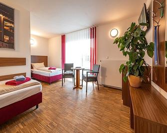 Pension zum Bergmann - Böhlen (Sachsen) - Habitación