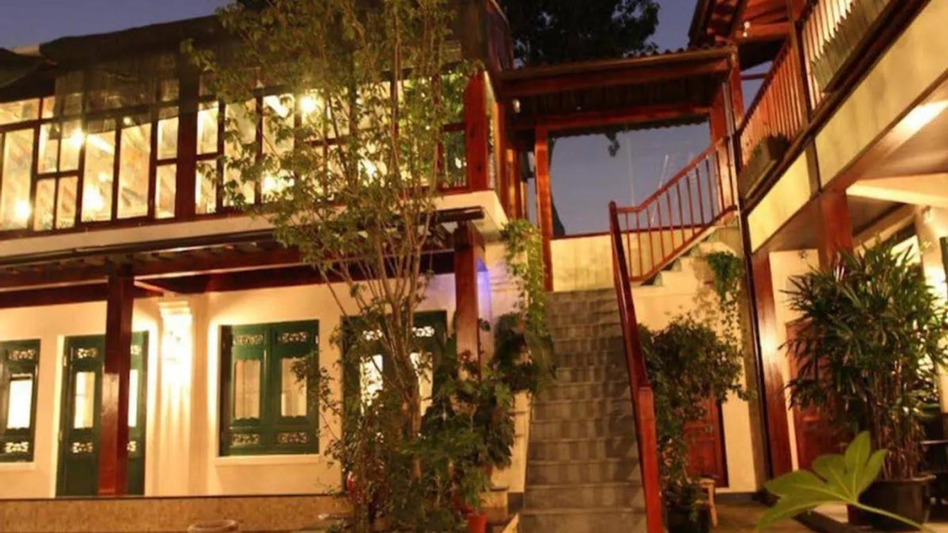 Jingshan Garden Hotel