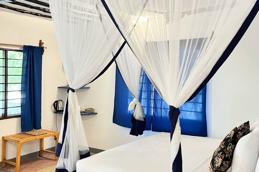 Karanga Bungalows - Michamvi - Bedroom