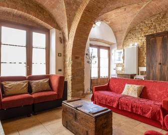 Amazing Home In Mazzolla With Wifi - Caprareccia - Sala de estar