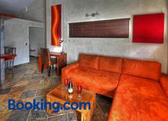 Hartmann Suites - Windhoek