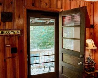 Salmon Creek Cabin - Allegheny National Forest - Marienville