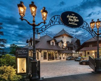 Auberge du Père Bise - Talloires-Montmin - Gebouw