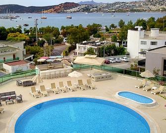 Royal Palm Residence - Bodrum - Pool