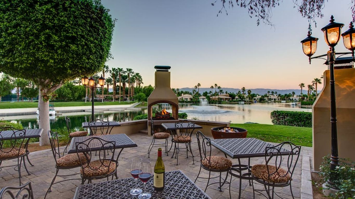 The Chateau At Lake La Quinta