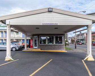 Motel 6 Astoria Or - Astoria - Rakennus