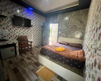 Diane Hotel - Phetchaburi - Habitación