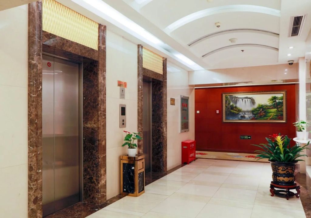 Beijing River View Hotel