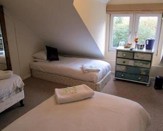 Queens Head Inn - Monmouth - Bedroom