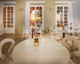Balcony Boutique Hotel - Tsilivi - Ravintola
