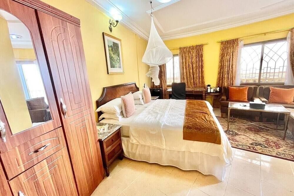 Seaside Suites And Hotel - Freetown - Habitación