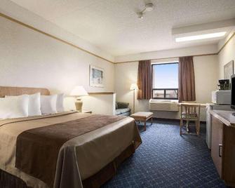 Travelodge by Wyndham Chatham - Chatham-Kent - Bedroom