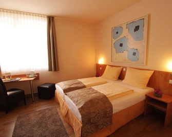 Hotel Alt Speyer - Speyer - Yatak Odası