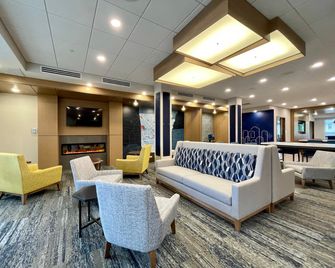 Holiday Inn Express & Suites Ft. Smith - Airport By IHG - Форт-Сміт - Лаунж