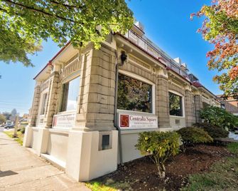 The Peak at Centralia Square | Historic Suite 205 - Centralia - Building
