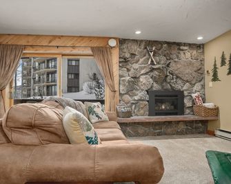 Large Outdoor Hot Tub, Easy Walk To Base Area Activities - Steamboat Springs - Sala de estar