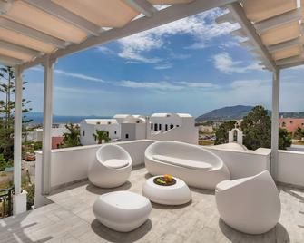 Villa Soula - Fira - Balcón