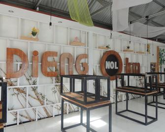 Penginapan Dieng 0km - Banjarnegara - Edificio