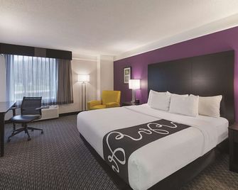 لا كينتا إن آند سويتس باي ويندام أوستين راوند روك - أوستن - غرفة نوم