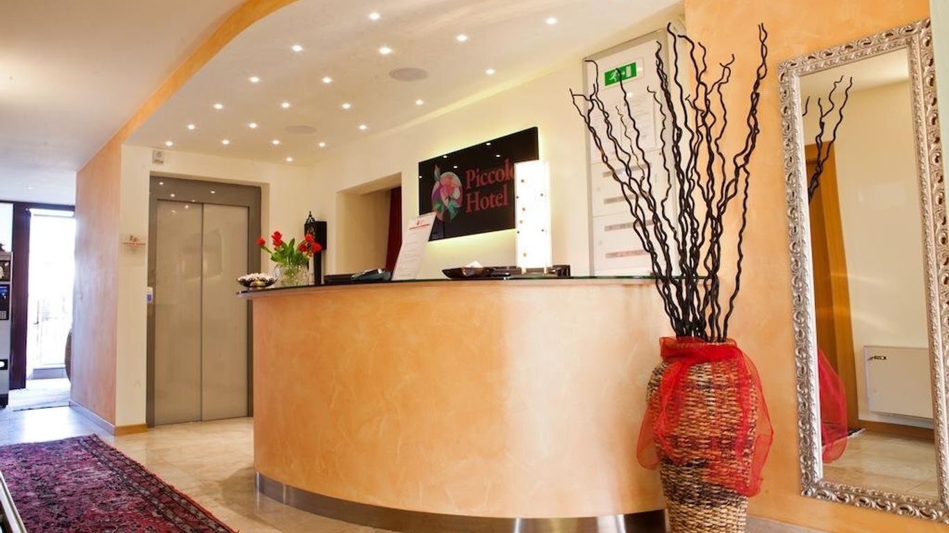 Piccolo Hotel