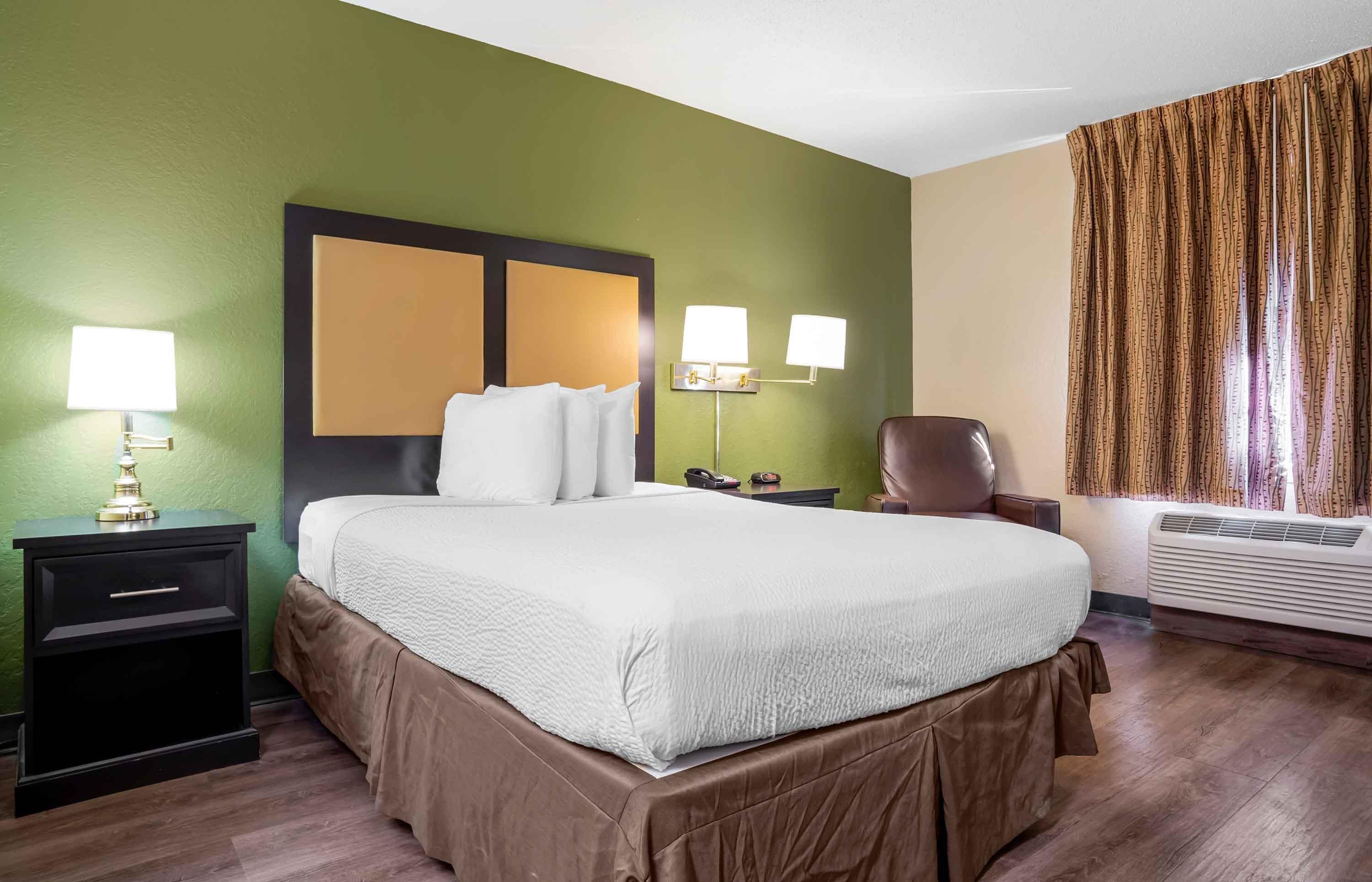 Extended Stay America Suites - Pensacola - University Mall - פנסאקולה - חדר שינה