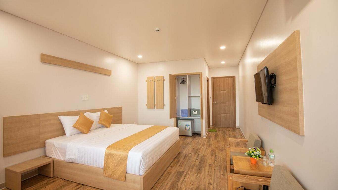 Summer Dream Hotel