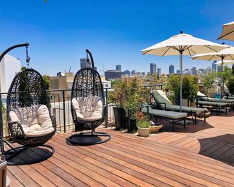 מלון סנטר שיק - תל אביב - בניין