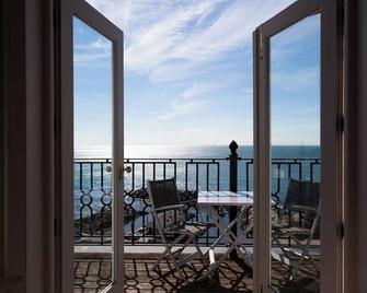The Hambrough - Ventnor - Balcony