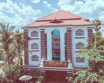 Angkor Pearl Hotel - Siem Reap - Building