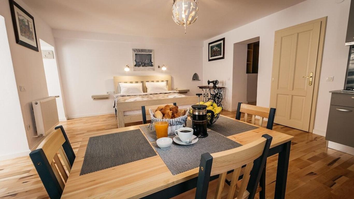 Yellowboot Aparthotel