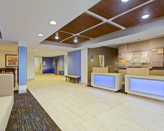 Holiday Inn Express & Suites Tavares - Leesburg By IHG - Tavares - Recepce