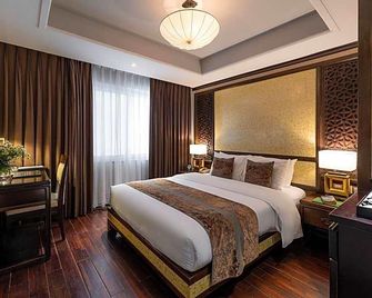 Golden Lotus Luxury Hotel - Hanoi - Bedroom