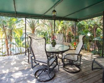 Cozy & private with huge covered patio - Fort Lauderdale - Balcony