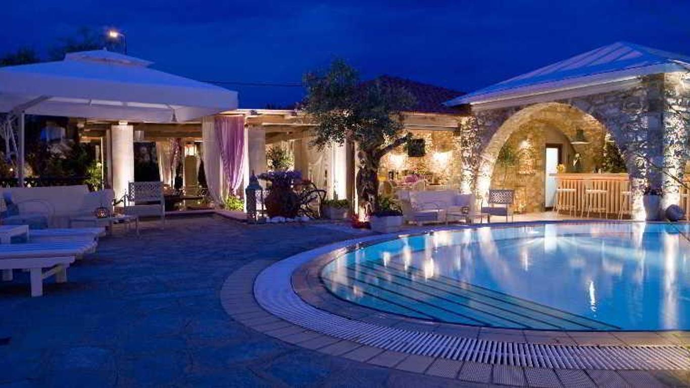 Nikoleta Luxury Villa
