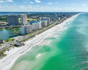 1 Bedroom Beachfront Condo Sleeps 6 - Miramar Beach - Beach