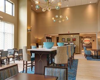 Hampton Inn and Suites by Hilton Tampa Busch Gardens Area - Tampa - Restaurant
