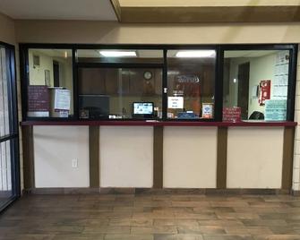 Executive Inn Pine Bluff - Pine Bluff - Rezeption