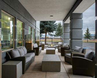 فيرفيلد باي ماريوت إن آند سويتس ميسولا يرورت - ميسولا - شرفة مرصوفة