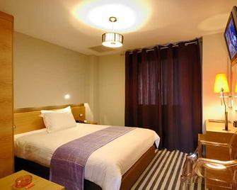 Galaxy City Center Hotel - Patrasso - Camera da letto
