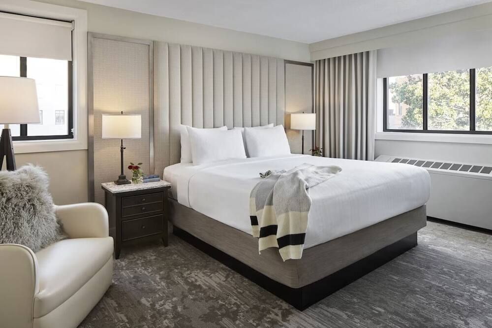 Stay in Historic DC - Near National Monuments & Vibrant Dining Scene - וושינגטון די.סי - חדר שינה